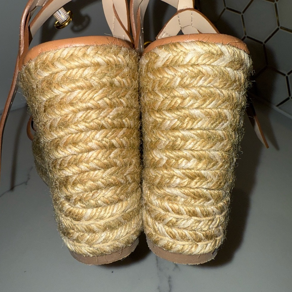 Like new Stuart Weitzman Brown Wedge Sandals - Picture 13 of 13